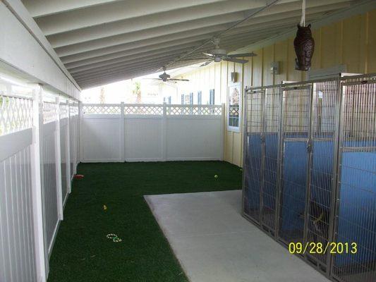 Boarding outdoor runs and exercise yard.