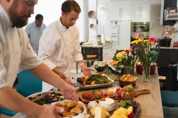 Final touches for our menu presentation