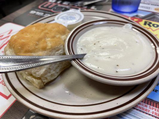 Biscuit and gravy