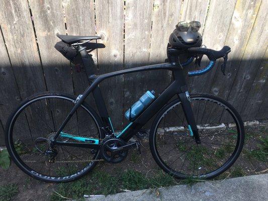 My Madone looking slick with oil slick and lizard skin bar tape. Ceramic speed pulleys and ceramic Bottom Bracket installed at Tip Top