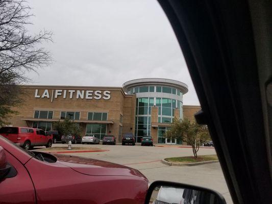 The LA fitness in Duncanville. A gym that will serve your basic fitness needs.