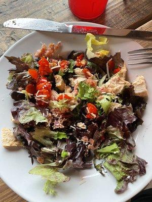 Small House salad with chicken