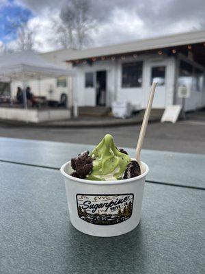 Planted based marshmallow icecream with Oreo crumbles and matcha hard shell