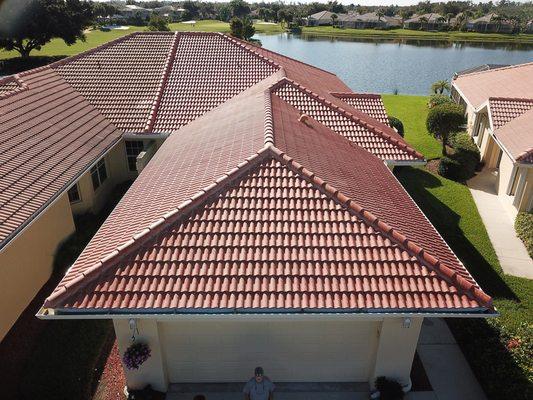 A beautiful new tile roof in Bonita Springs.