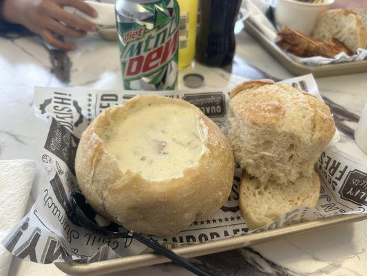 Jalapeño Popper soup in a white sourdough bread bowl