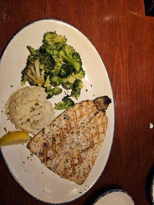 Grilled Trout with mashed potatoes & broccoli!