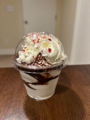 peppermint fudge sundae