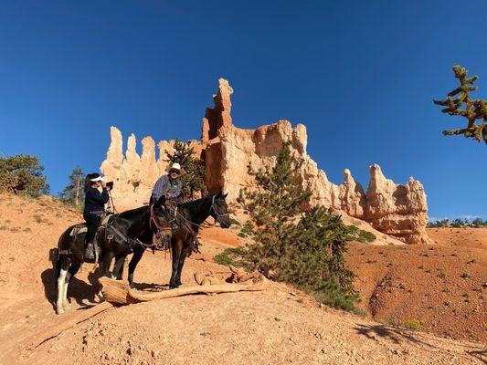 Hoodoos abound