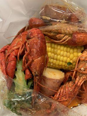 Mild 1lb crawfish with potato's, broccoli, corn, and an egg. It was pretty flavorful and the crawfish was meaty.