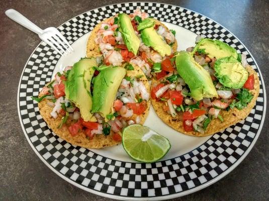 Ceviche on tostados