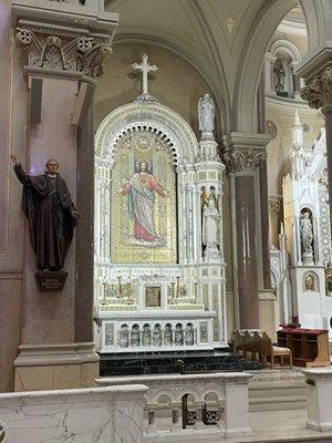 Left altar