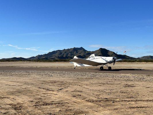 Piper Pawnee tow plane.