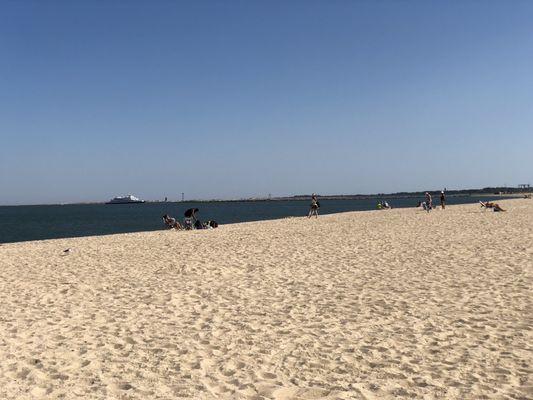 Lunch spot - Lewes beach