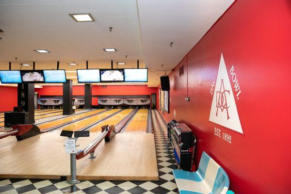 Bowling alley