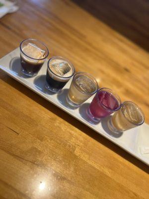 Drink sampler : Thai tea, Thai coffee, lemongrass tea, limeade, tamarind juice