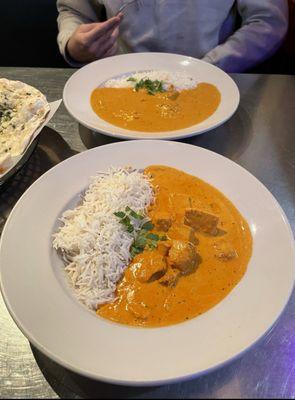 Chicken tikka masala - dinner portion (comes with naan).