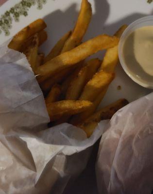 Fries, fry sauce, cheeseburger.