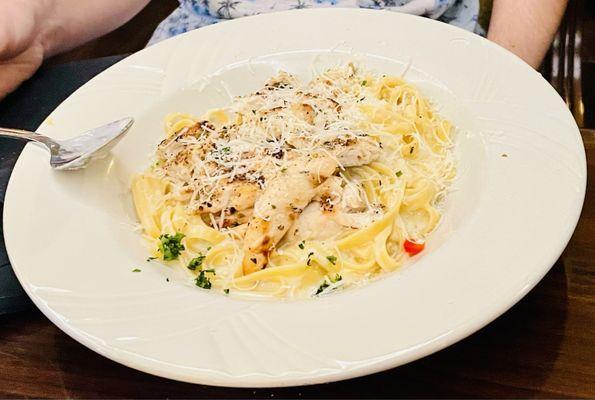 Chicken fettuccine Alfredo