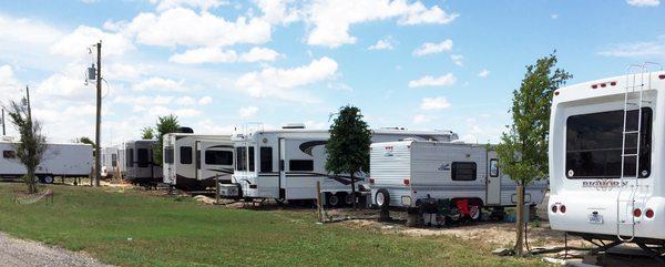 Trees and grass at Stanley RV Park