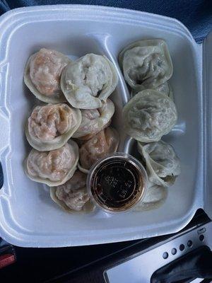 Go Gi Mandu Kimchi Mandu (two types of dumplings)