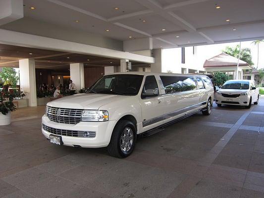 Lincoln Navigator limo used at the airport.  Call us at 720-903-2119 for a free no obligation quote for your next party.