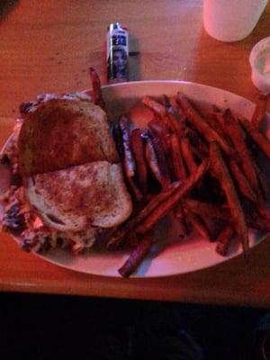 Reuben and home fries