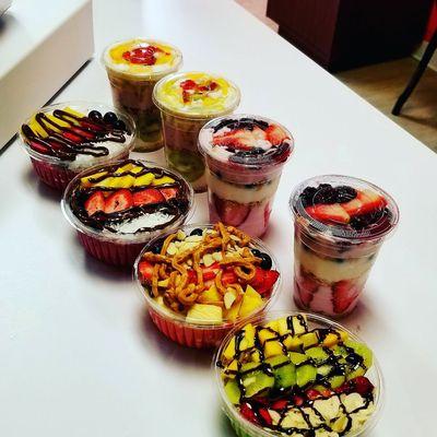 Parfait acai bowls