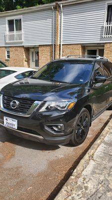 This is my 2017 Pathfinder Platinum I just purchased  from Courtesy  Auto sales.  They have  the best used cars out there!