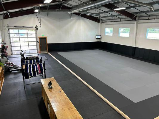 Clean facility for your training!