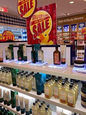 Bath & Body Works