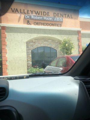 I visited Dr Robert office today and they were very efficient. The receptionist was very kind detailed oriented.