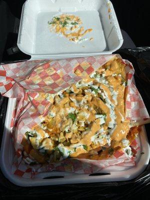 Loaded fries with chicken, to-go