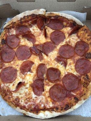 Small pepperoni pizza