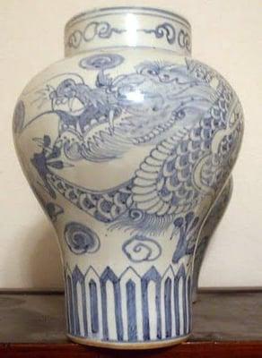 Exceptional Korean Pottery Dragon Jar available for acquisition from Asian Antiquities.  http://asian-antiquites.com