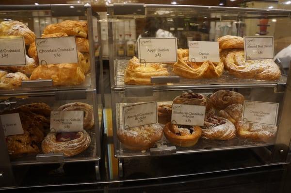 Caruso's breakfast set-up.  Across from the check-in desk, lobby level