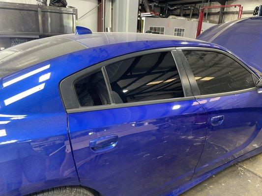 21 Dodge Charger Scat Pack Right Rear Door Glass Repair + Tint Service