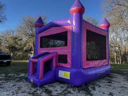 Pink Castle Bounce house party rentals delivered to Houston, Austin, & Dallas, Texas.