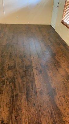 Laminated wood floor installation