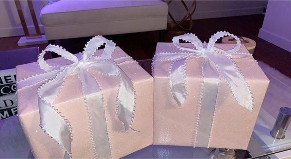 Pink glitter wrapping paper, white wire ribbon