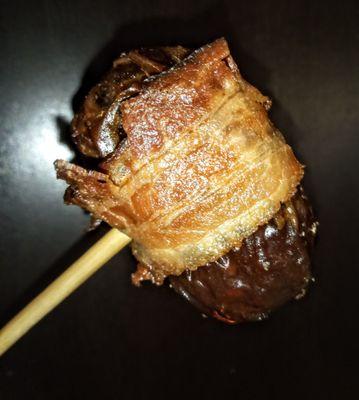 Bacon-wrapped date