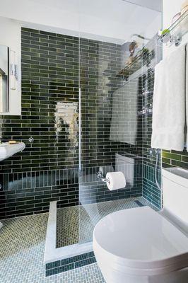 AFTER - Bathtub to shower conversion