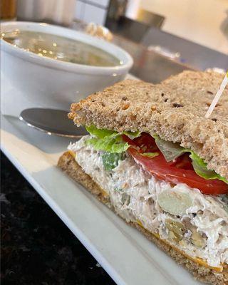 Tuna Sandwich