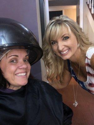 Getting my highlights with Lynne!