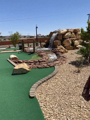 Mini golf