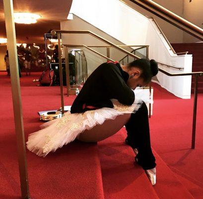 PMDI dancer preparing for a solo at the Kennedy Center for the Performing Arts.