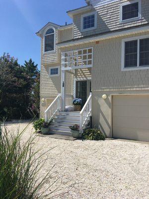 Delivery to and pick up from your vacation rental.  Serving: NJ LBI, Ocean City, Sea Isle, Avalon, Stone Harbor, Manasquan, Point Pleasant