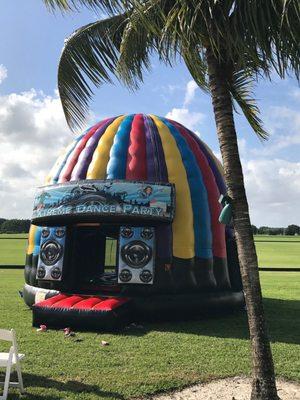 We used this company for my daughter's birthday, I highly recommend this bounce house rental company!