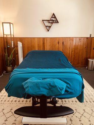 Massage room and table