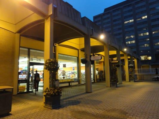 The Market at Columbia Plaza (exterior)