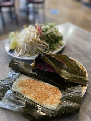 Bahn Loc is delicious. The rice cake is chewy and the shrimp is always fresh.